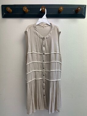 Mystree Light Beige Textured Sleeveless Top